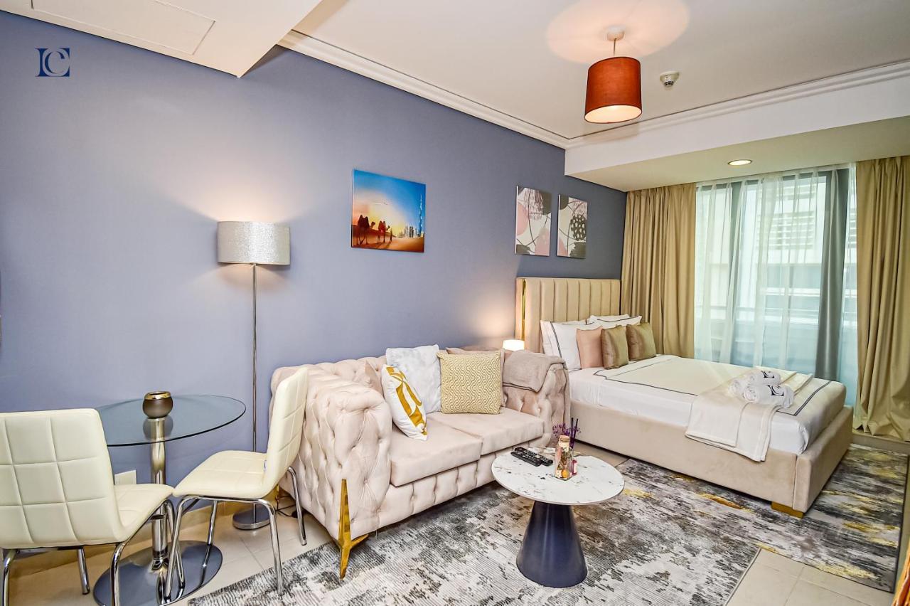 Luxury Escapes - Modern Studio Apt - Metro, Beach & Mall Mins Away ドバイ エクステリア 写真